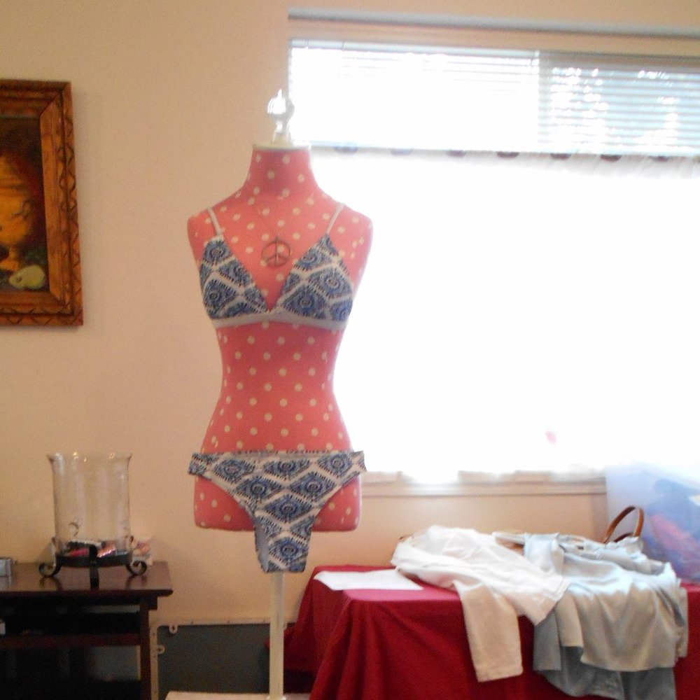 Bikini Triangle Top Cheeky Bottom - M